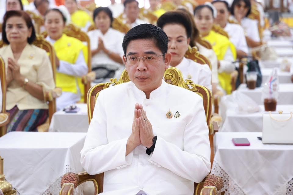 รองผู้ว่าฯ กำแพงเพชร นำส่วนราชการพุทธศาสนิกชน ร่วมพิธีทำบุญฉลองสมโภช ครบรอบ 60 ปี แห่งการยกฐานะวัดพระบรมธาตุ (นครชุม) ขึ้นเป็นพระอารามหลวง น้อมรำลึกถึงพระมหากรุณาธิคุณและสืบสานศรัทธาทางพระพุทธศาสนา