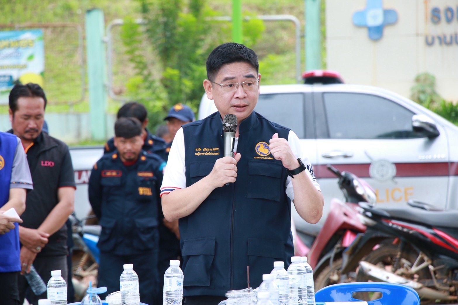 รองผู้ว่าราชการจังหวัดกำแพงเพชร นำหัวหน้าส่วนราชการ และหน่วยงานที่เกี่ยวข้องลงพื้นที่เยี่ยมเยียนประชาชนบนพื้นที่สูง และตรวจเยี่ยมสถานีพัฒนาการเกษตรที่สูงในสมเด็จพระนางเจ้าสิริกิติ์ พระบรมราชินีนาถ พระบรมราชชนนีพันปีหลวง