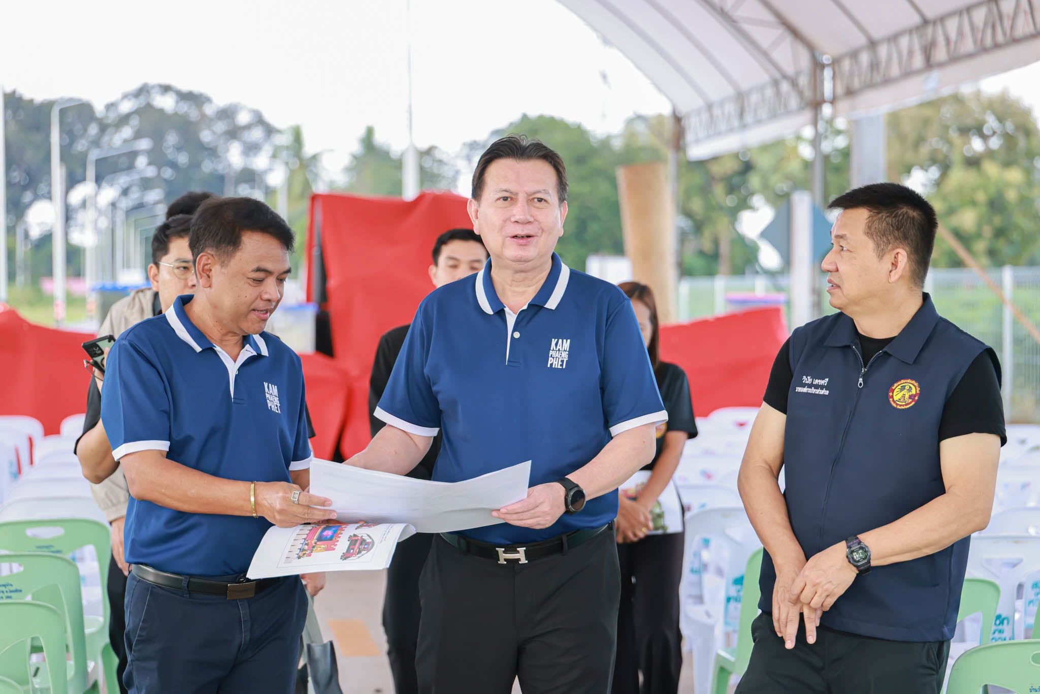 เมืองกำแพงฯ พร้อม ผู้ว่าฯ ชาธิป ลงพื้นที่ก่อน รมช.เจเศรษฐ์ คิกออฟถนนตัดใหม่ เชื่อมโยงการเดินทางของประชาชนให้สะดวกและปลอดภัยยิ่งขึ้น