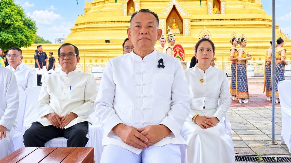 รองผู้ว่าราชการฯ นำส่วนราชการ และพุทธศาสนิกชนสืบสานประเพณีทำบุญวันทำบุญตักบาตรวันสารทไทย